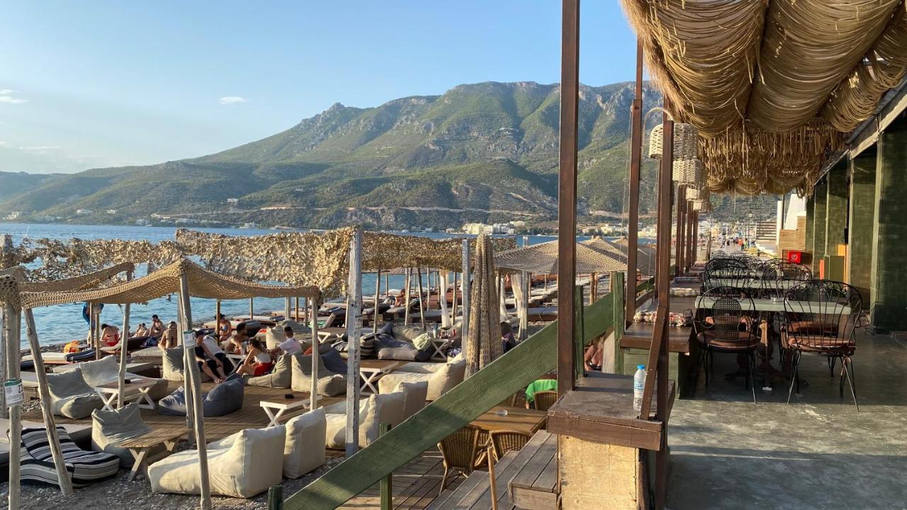 Loutraki Beach & Casino Condo Exteriör bild